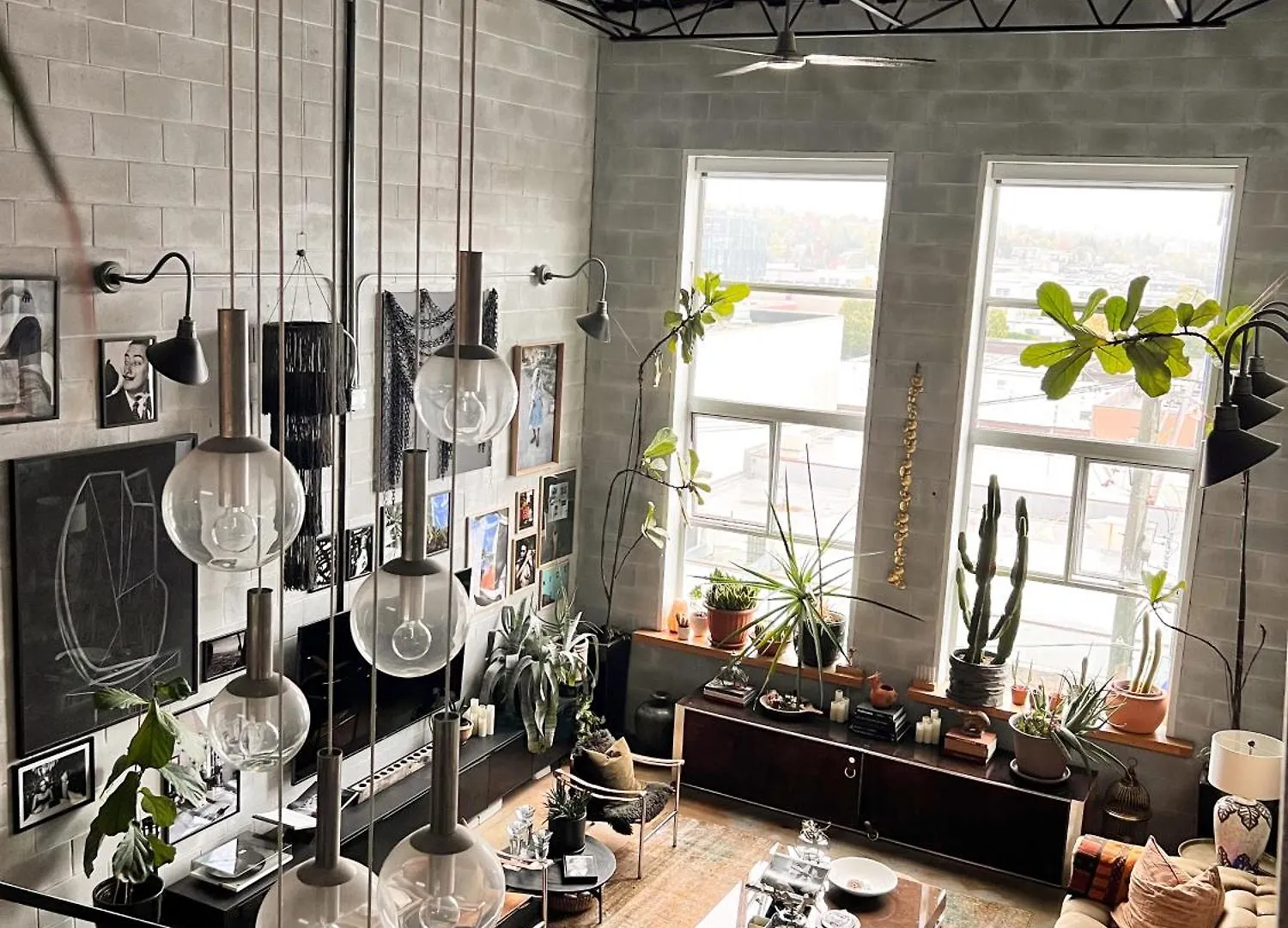 Elevated, Eclectic 2 Bedroom Loft In Vancouver Apartment